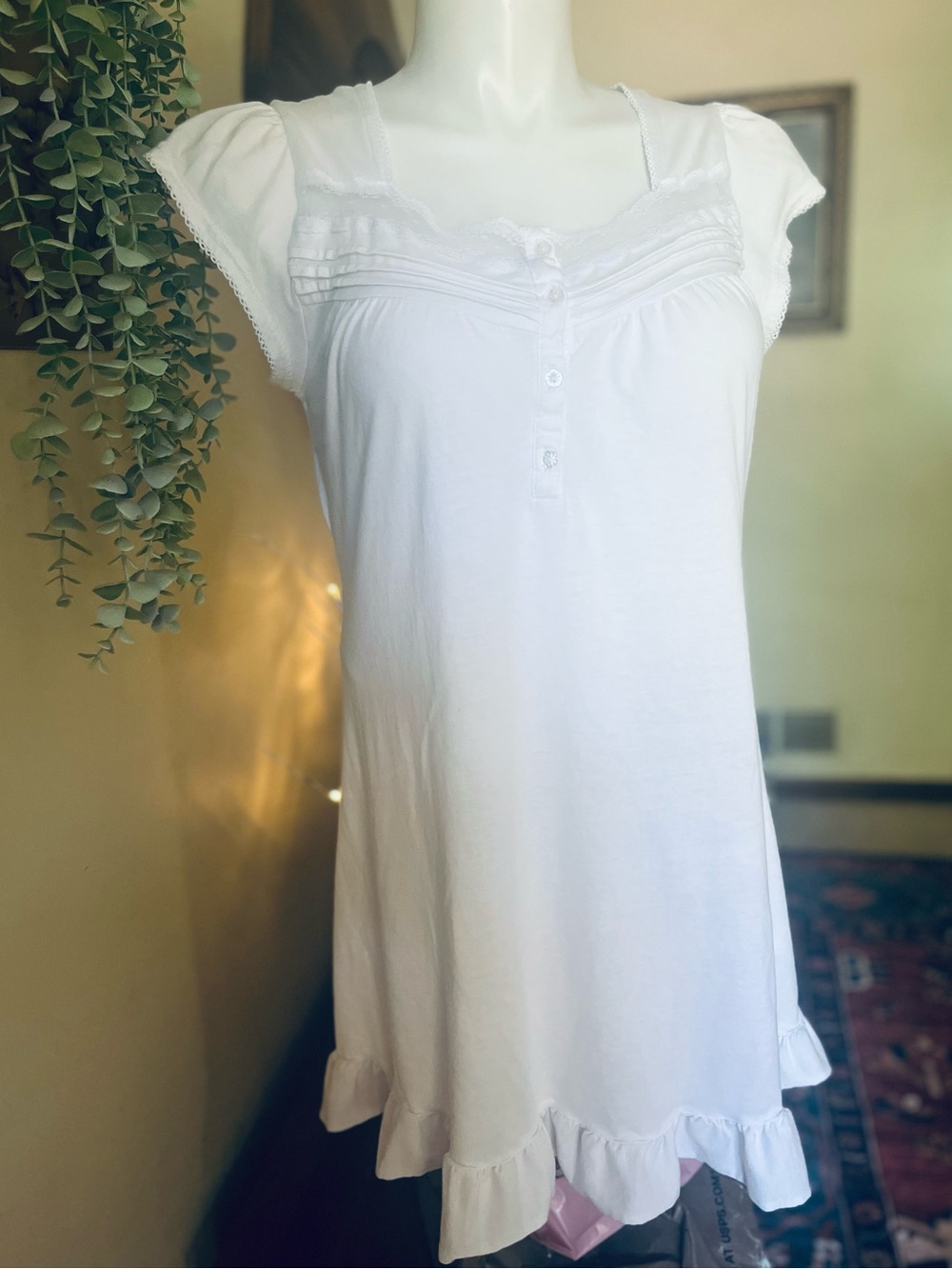 Vintage Laura Ashley White Ruffle-Hem Cotton Nightdress 100%Cotton